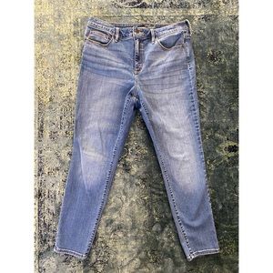 Universal Thread high rise skinny blue jeans EUC